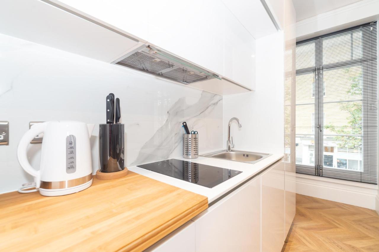 Stunning Hyde Park Apartments ลอนดอน ภายนอก รูปภาพ