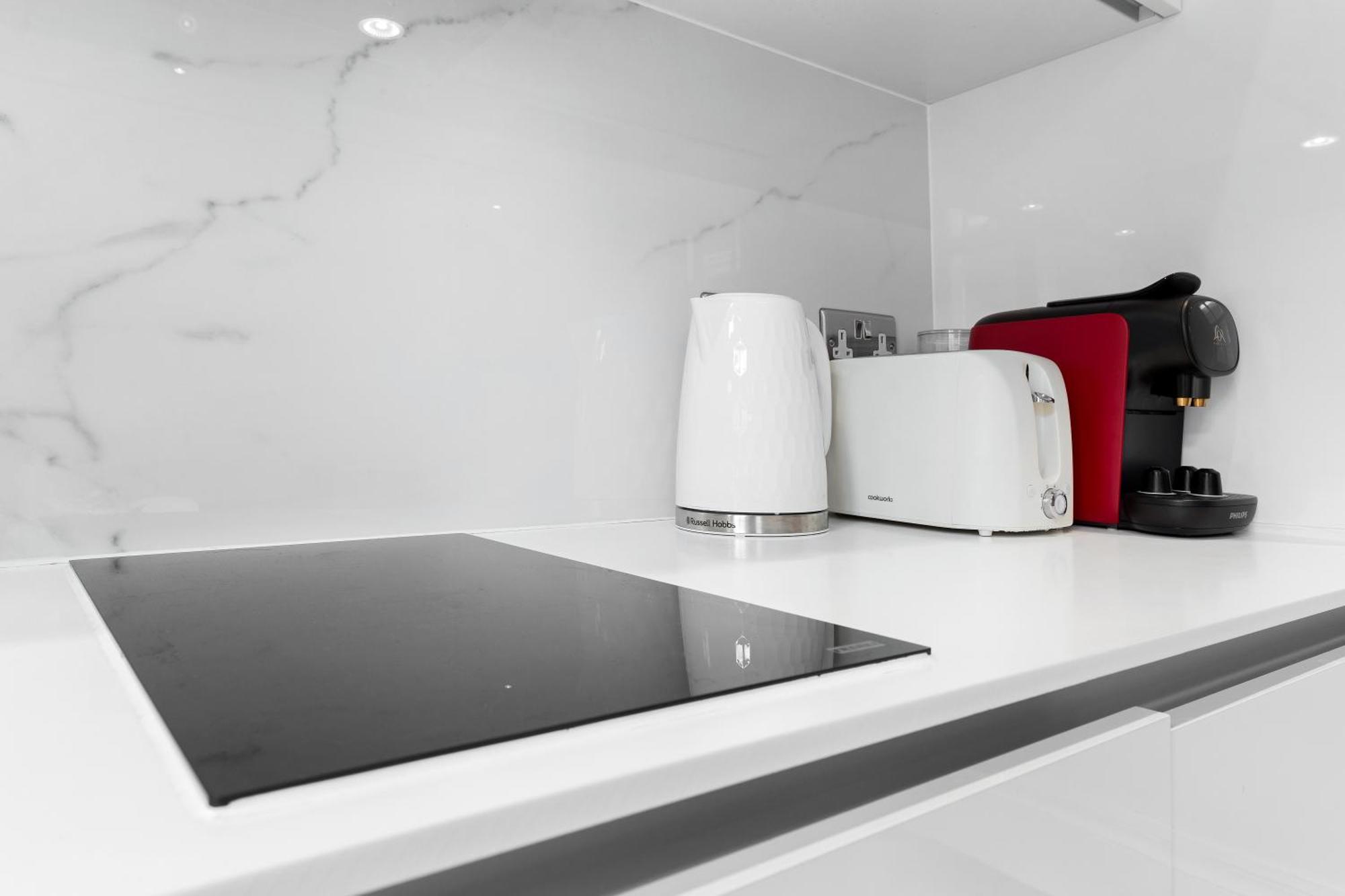 Stunning Hyde Park Apartments ลอนดอน ภายนอก รูปภาพ